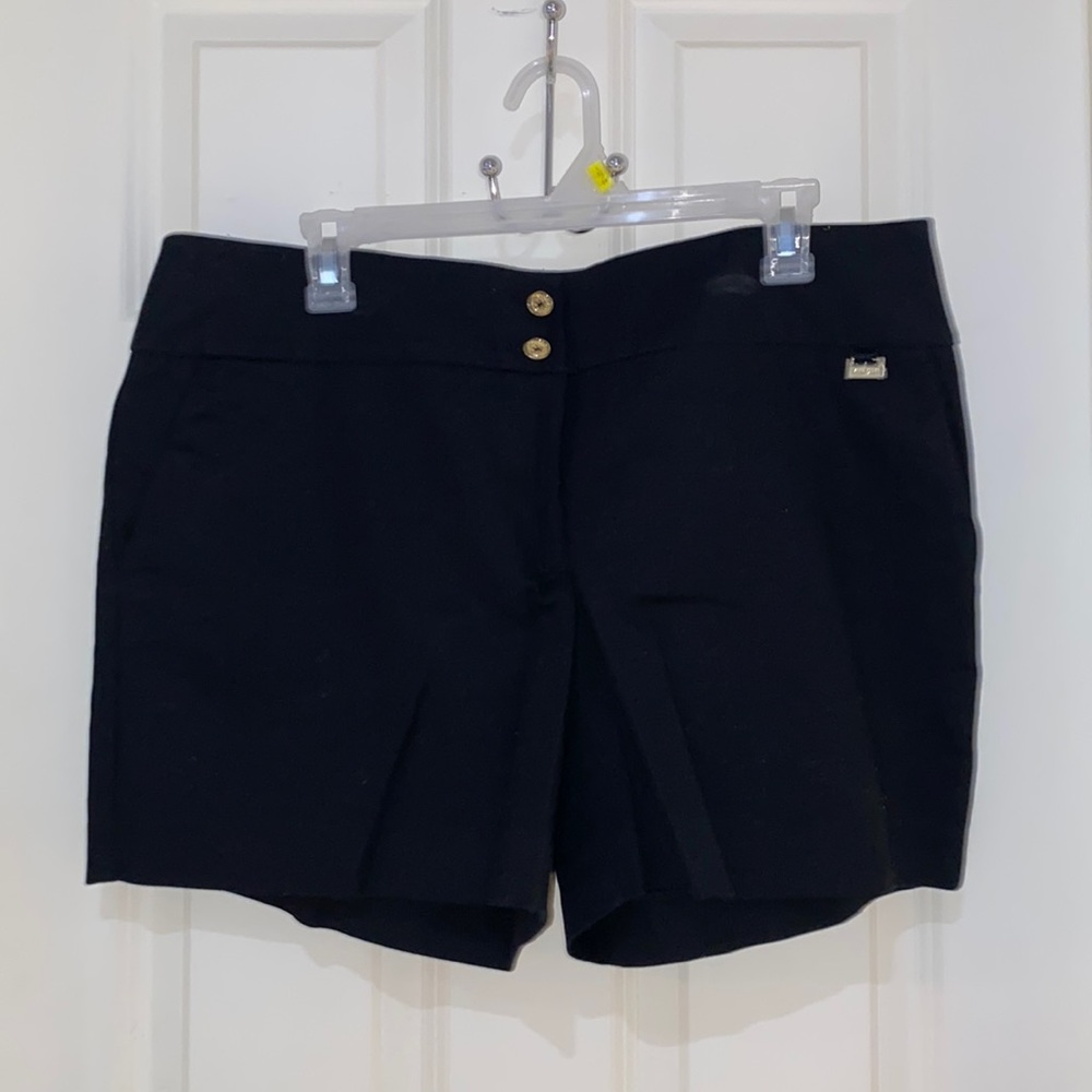 Size 14 black Anne Klein dress shorts